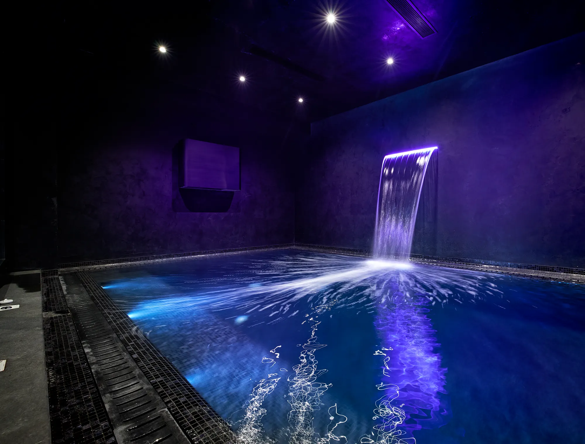 Hugo's Hotel Pool Interior — interior and architectural photography by Stephen Galea, Malta